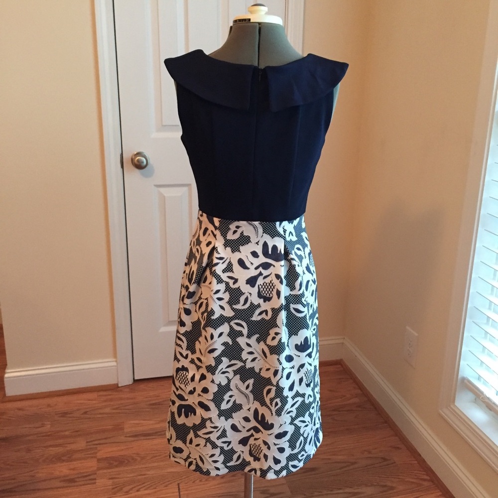 Kate and Lily blue dress white floral round neck - Picture 2 of 10